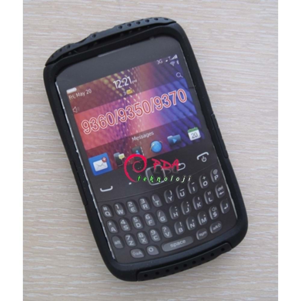 BlackBerry 9350 Curve Termo Plastik Silikon Kılıf - Siyah Renk
