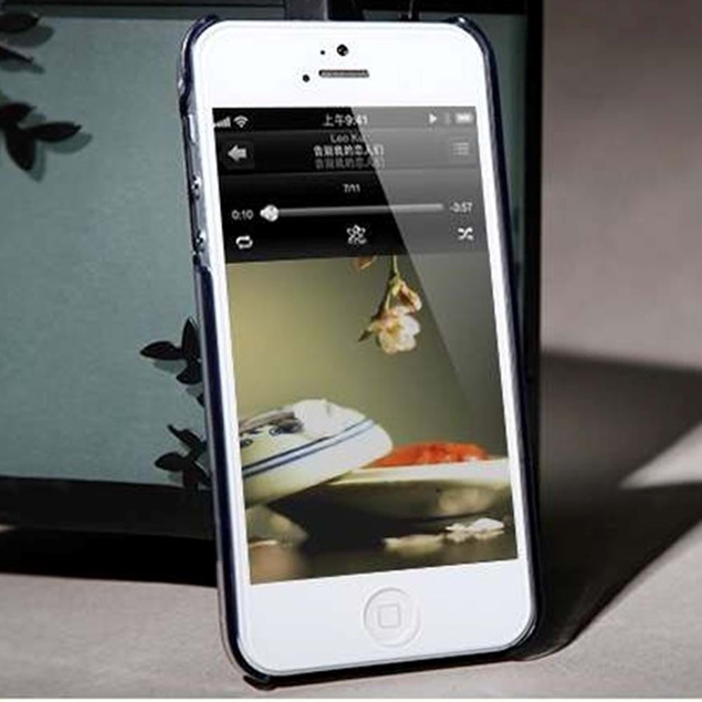 Apple iPhone SE/5S/5 Nillkin Marka Desenli Sert Kauçuk Kılıf (Flower 1) - Lacivert